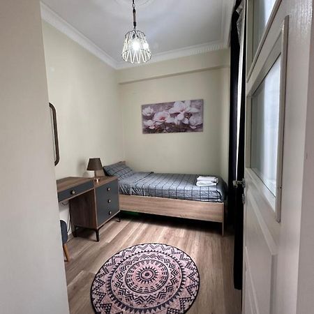 Taksim Private Room Istanboel Buitenkant foto
